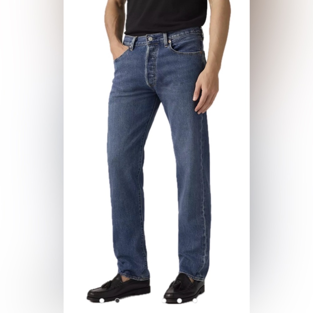 Levi’s 501 Classic Button Fly Jeans. 34x32.